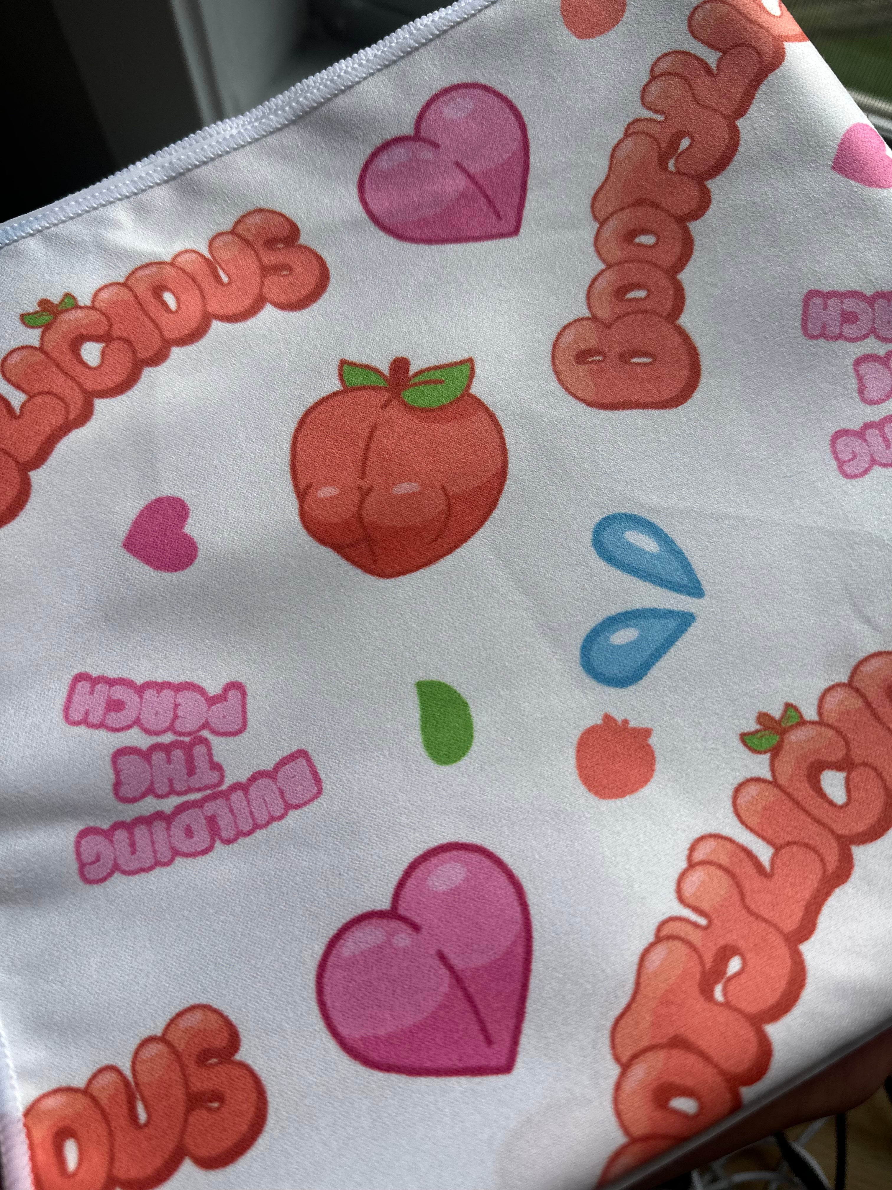 Bootylicous Gym Towel - Close up of pattern 